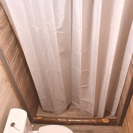 Sens Bed & Breakfast 3*