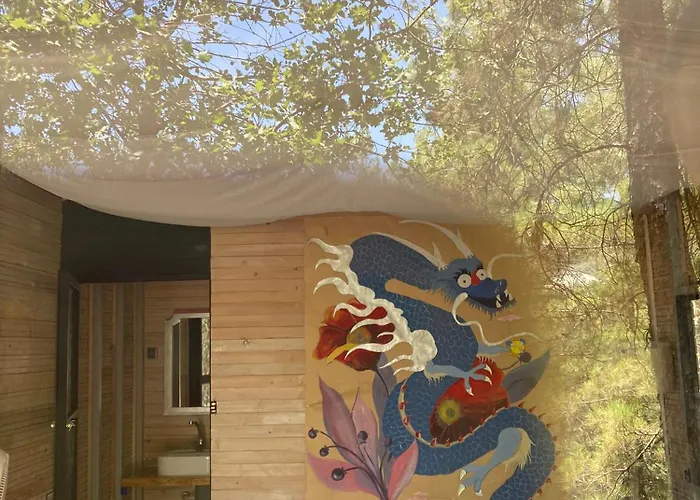 Bed & Breakfast Sens 3*