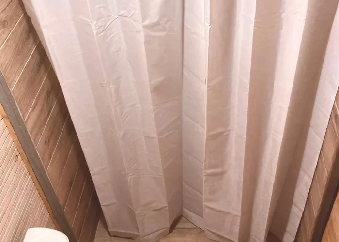 Sens Bed & Breakfast 3*