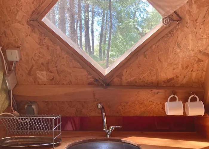 Bed & Breakfast Sens 3*